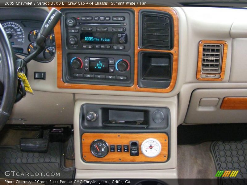 Summit White / Tan 2005 Chevrolet Silverado 3500 LT Crew Cab 4x4 Chassis