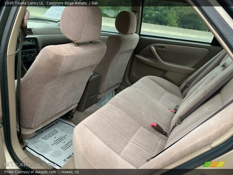 Cashmere Beige Metallic / Oak 1998 Toyota Camry LE