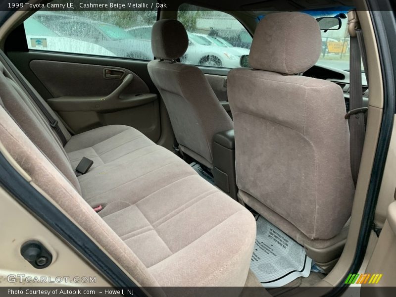 Cashmere Beige Metallic / Oak 1998 Toyota Camry LE