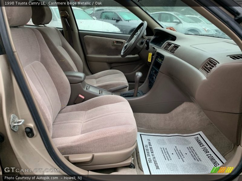 Cashmere Beige Metallic / Oak 1998 Toyota Camry LE