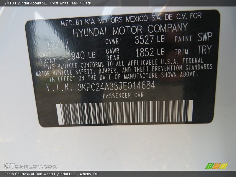 Frost White Pearl / Black 2018 Hyundai Accent SE