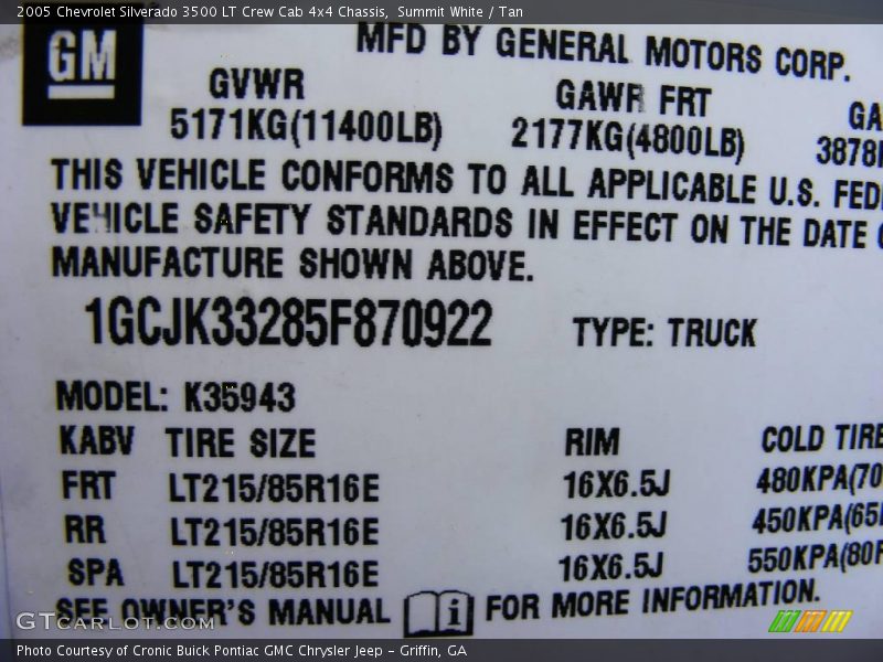 Summit White / Tan 2005 Chevrolet Silverado 3500 LT Crew Cab 4x4 Chassis