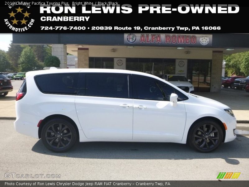 Bright White / Black/Black 2019 Chrysler Pacifica Touring Plus