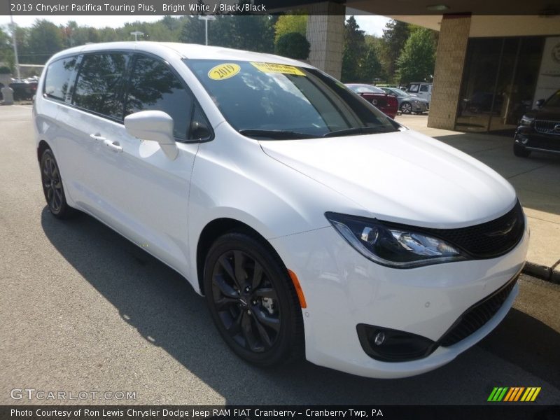 Bright White / Black/Black 2019 Chrysler Pacifica Touring Plus