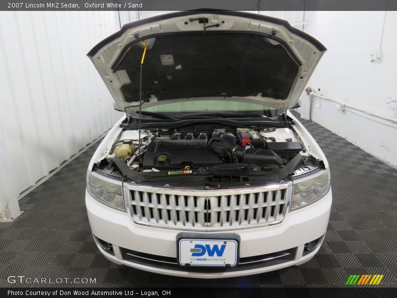 Oxford White / Sand 2007 Lincoln MKZ Sedan