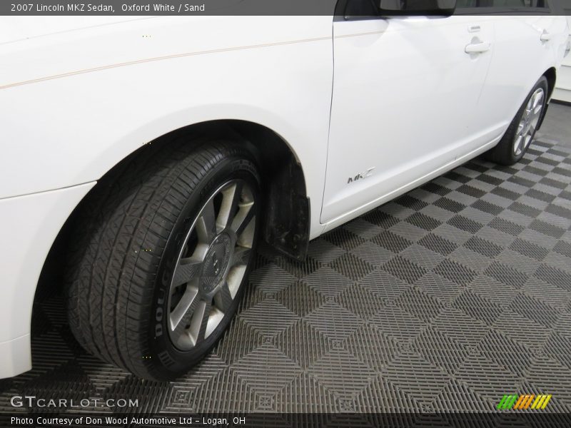 Oxford White / Sand 2007 Lincoln MKZ Sedan