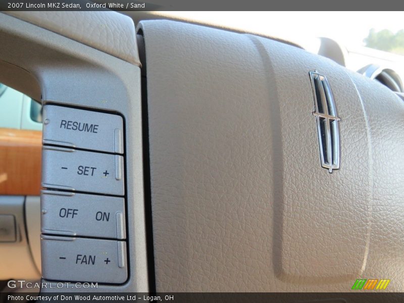 Oxford White / Sand 2007 Lincoln MKZ Sedan