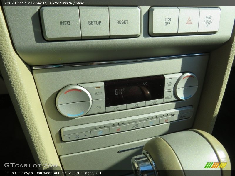 Oxford White / Sand 2007 Lincoln MKZ Sedan