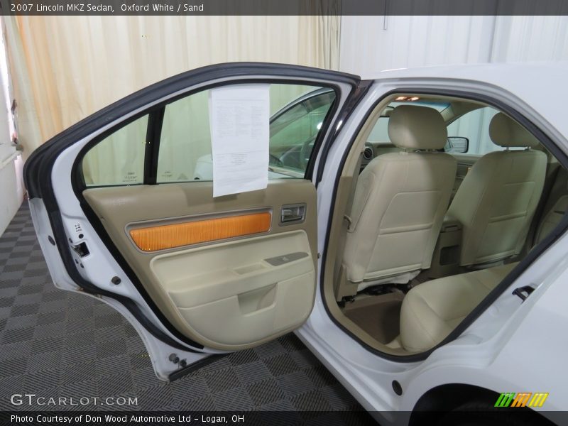 Oxford White / Sand 2007 Lincoln MKZ Sedan