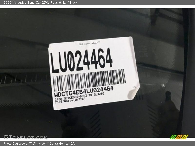 Polar White / Black 2020 Mercedes-Benz GLA 250