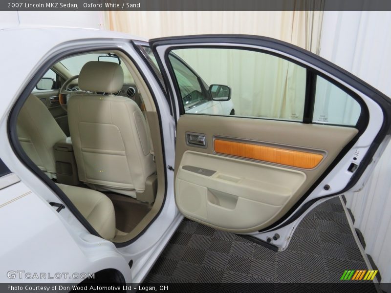 Oxford White / Sand 2007 Lincoln MKZ Sedan