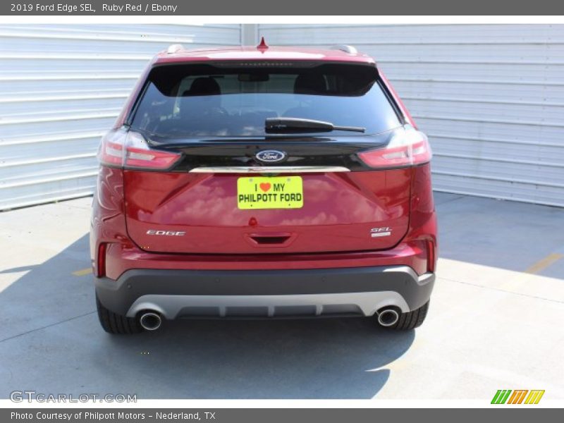 Ruby Red / Ebony 2019 Ford Edge SEL