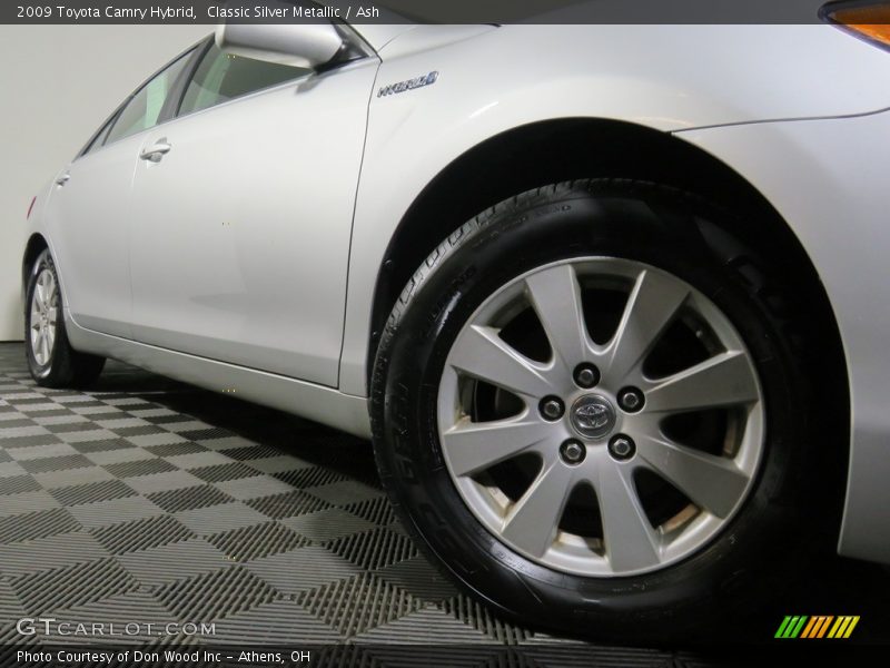 Classic Silver Metallic / Ash 2009 Toyota Camry Hybrid