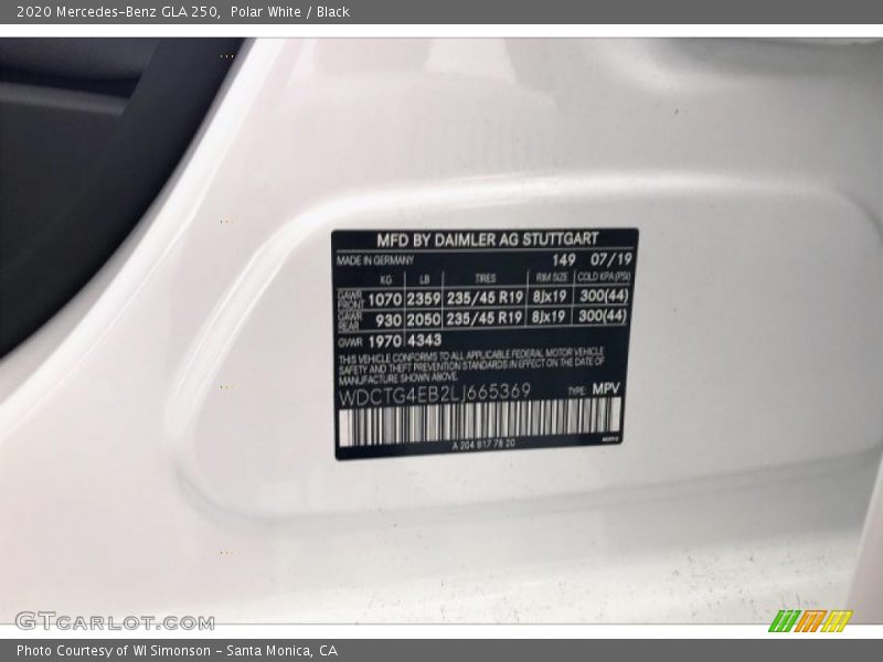 Polar White / Black 2020 Mercedes-Benz GLA 250