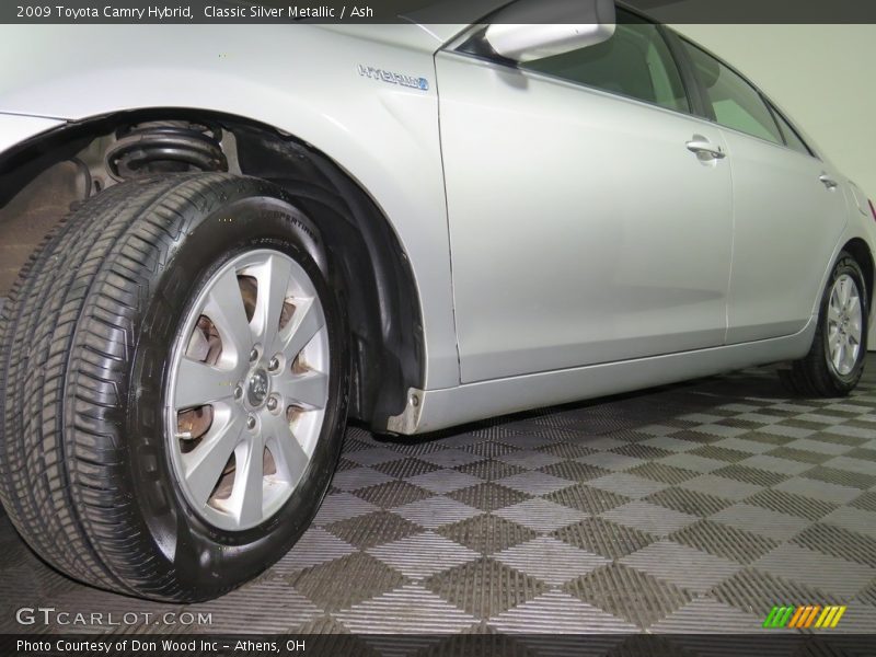 Classic Silver Metallic / Ash 2009 Toyota Camry Hybrid