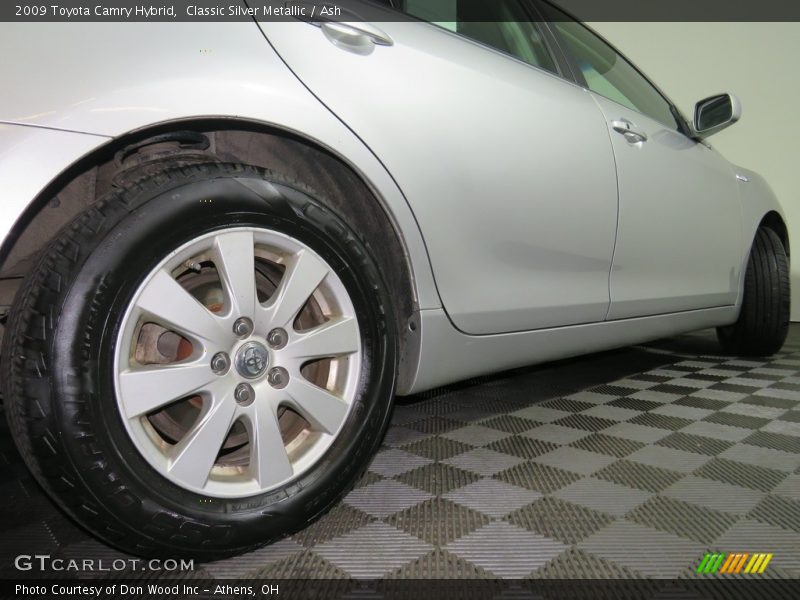 Classic Silver Metallic / Ash 2009 Toyota Camry Hybrid