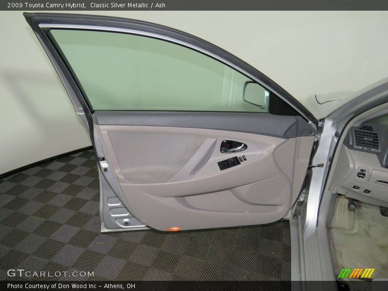Classic Silver Metallic / Ash 2009 Toyota Camry Hybrid