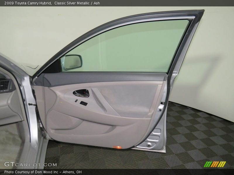 Classic Silver Metallic / Ash 2009 Toyota Camry Hybrid