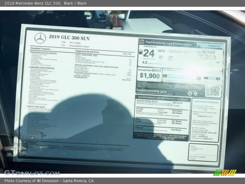 Black / Black 2019 Mercedes-Benz GLC 300