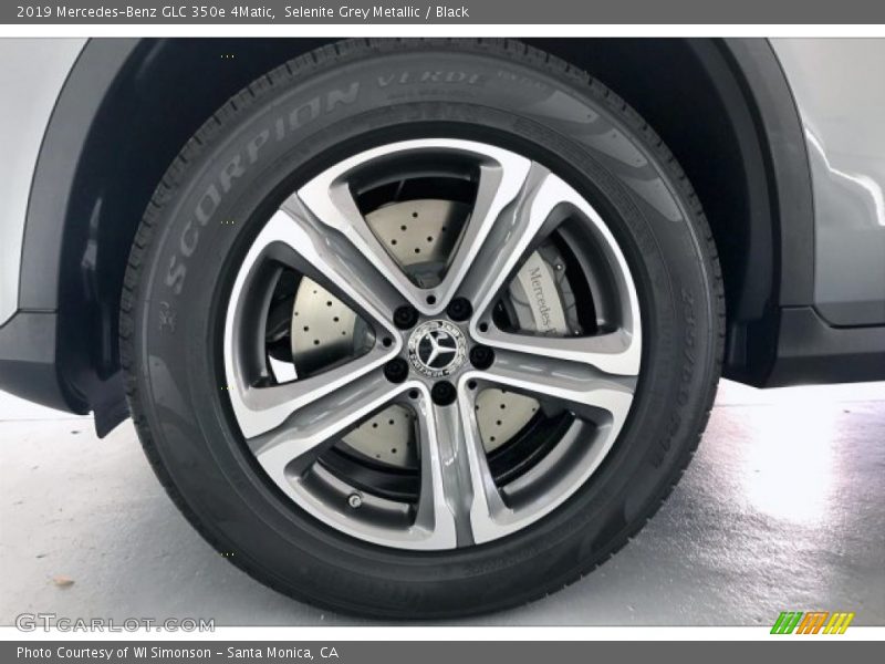 Selenite Grey Metallic / Black 2019 Mercedes-Benz GLC 350e 4Matic