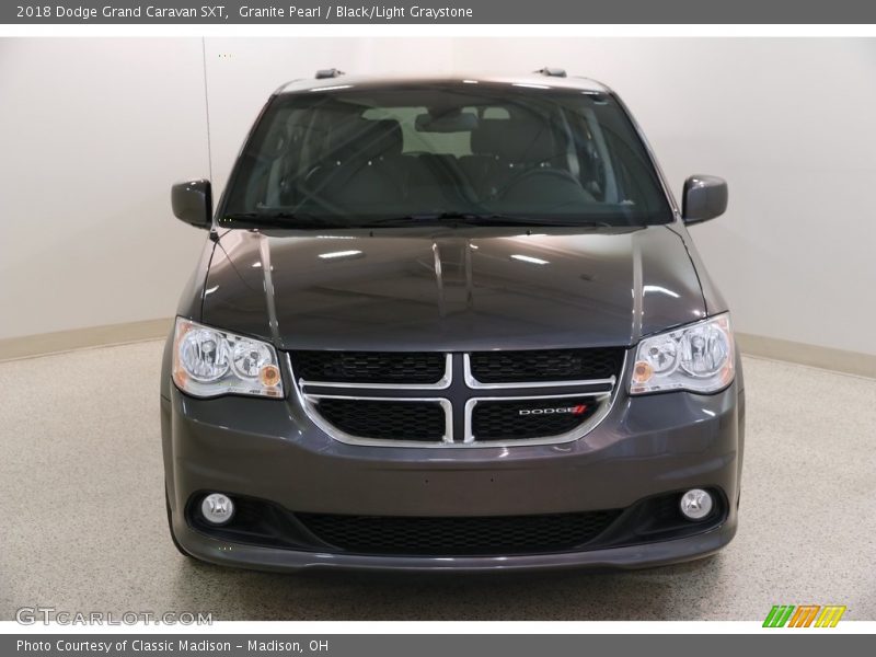 Granite Pearl / Black/Light Graystone 2018 Dodge Grand Caravan SXT