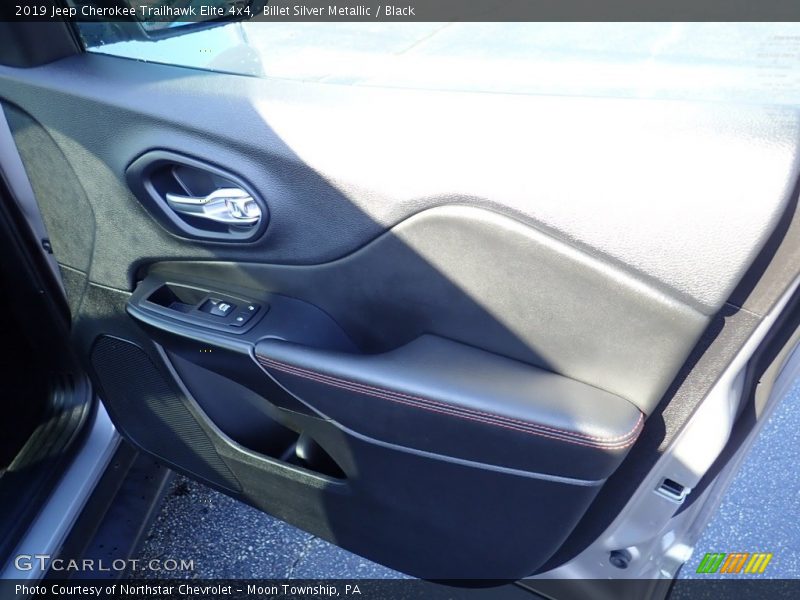 Billet Silver Metallic / Black 2019 Jeep Cherokee Trailhawk Elite 4x4