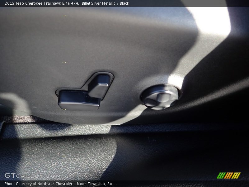 Billet Silver Metallic / Black 2019 Jeep Cherokee Trailhawk Elite 4x4