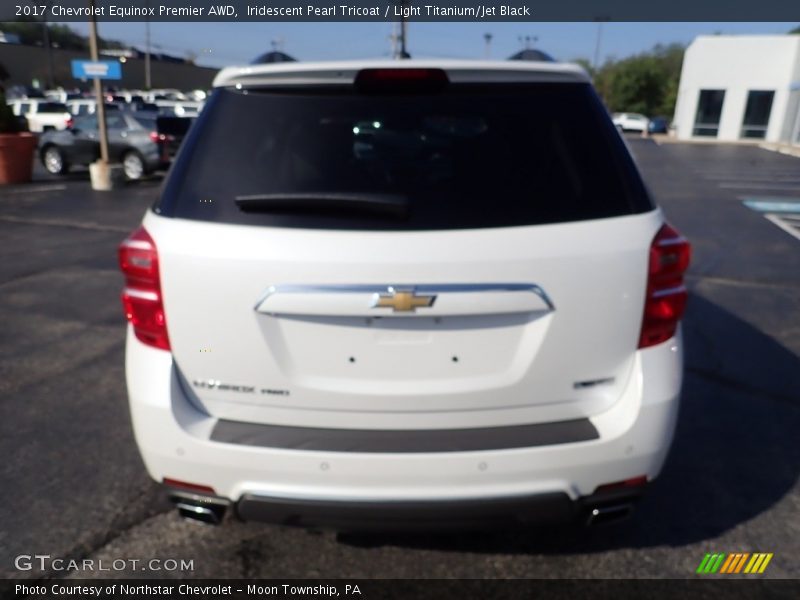 Iridescent Pearl Tricoat / Light Titanium/Jet Black 2017 Chevrolet Equinox Premier AWD