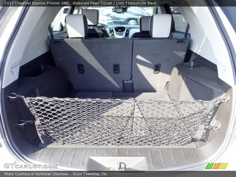 Iridescent Pearl Tricoat / Light Titanium/Jet Black 2017 Chevrolet Equinox Premier AWD