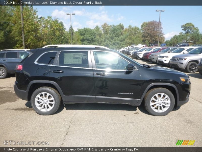 Diamond Black Crystal Pearl / Black 2019 Jeep Cherokee Latitude