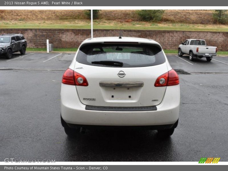 Pearl White / Black 2013 Nissan Rogue S AWD