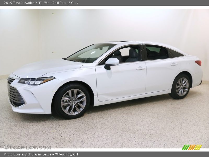 Wind Chill Pearl / Gray 2019 Toyota Avalon XLE
