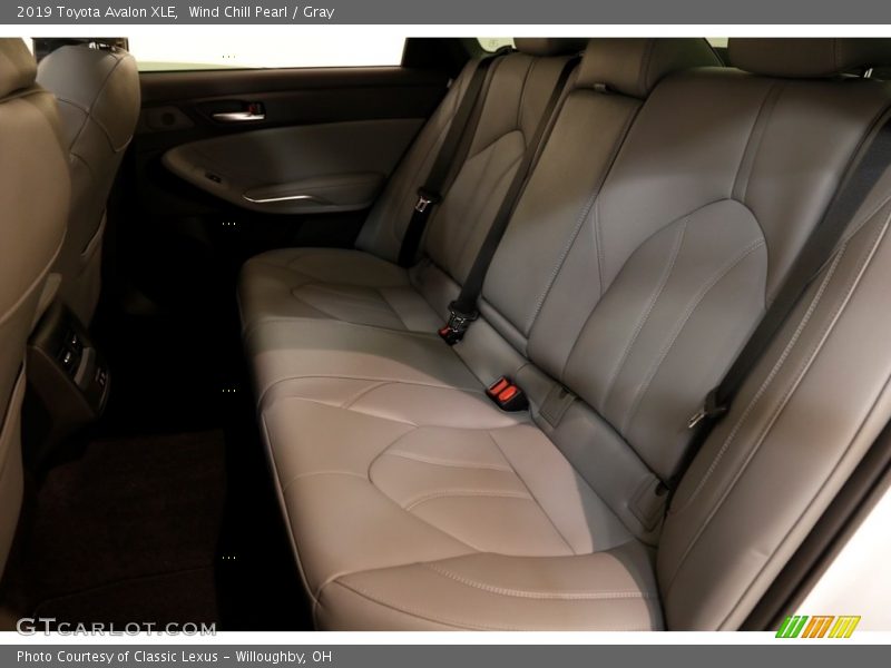 Wind Chill Pearl / Gray 2019 Toyota Avalon XLE