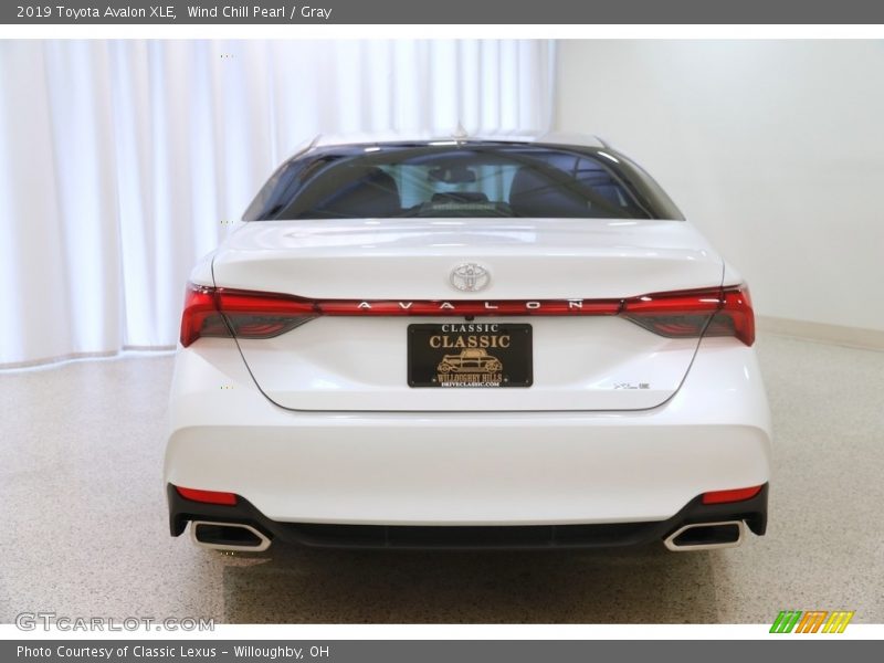 Wind Chill Pearl / Gray 2019 Toyota Avalon XLE