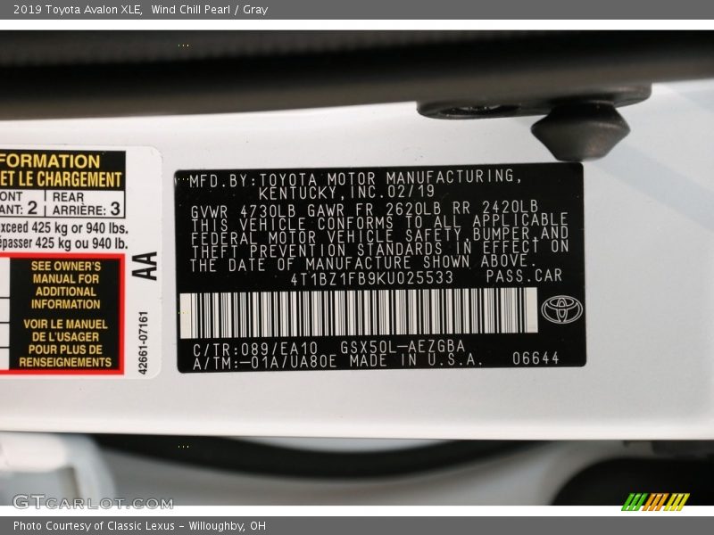 Wind Chill Pearl / Gray 2019 Toyota Avalon XLE