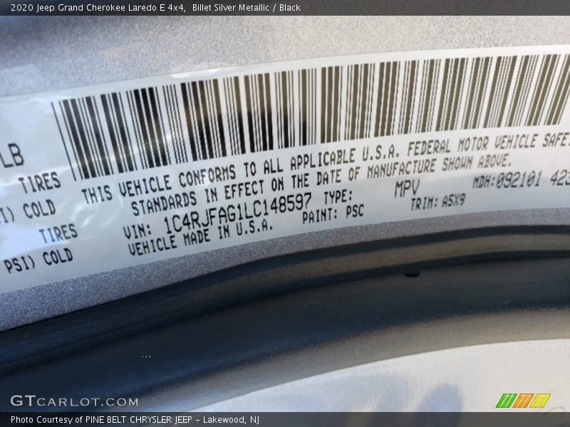 Billet Silver Metallic / Black 2020 Jeep Grand Cherokee Laredo E 4x4