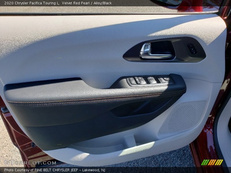 Velvet Red Pearl / Alloy/Black 2020 Chrysler Pacifica Touring L