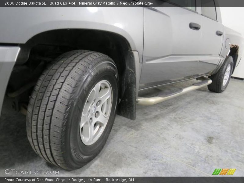 Mineral Gray Metallic / Medium Slate Gray 2006 Dodge Dakota SLT Quad Cab 4x4