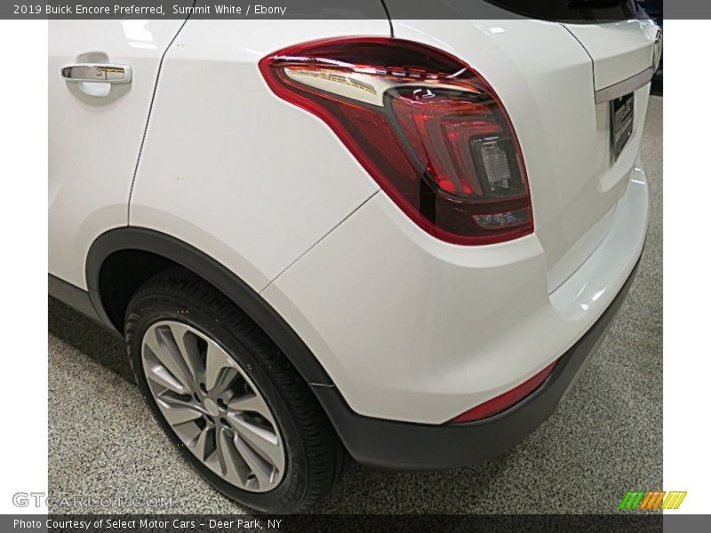 Summit White / Ebony 2019 Buick Encore Preferred