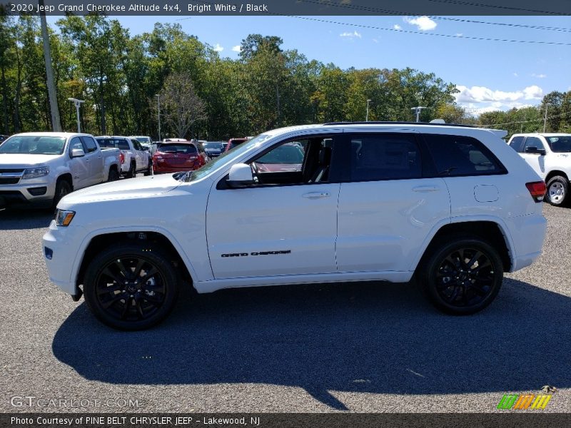 Bright White / Black 2020 Jeep Grand Cherokee Altitude 4x4