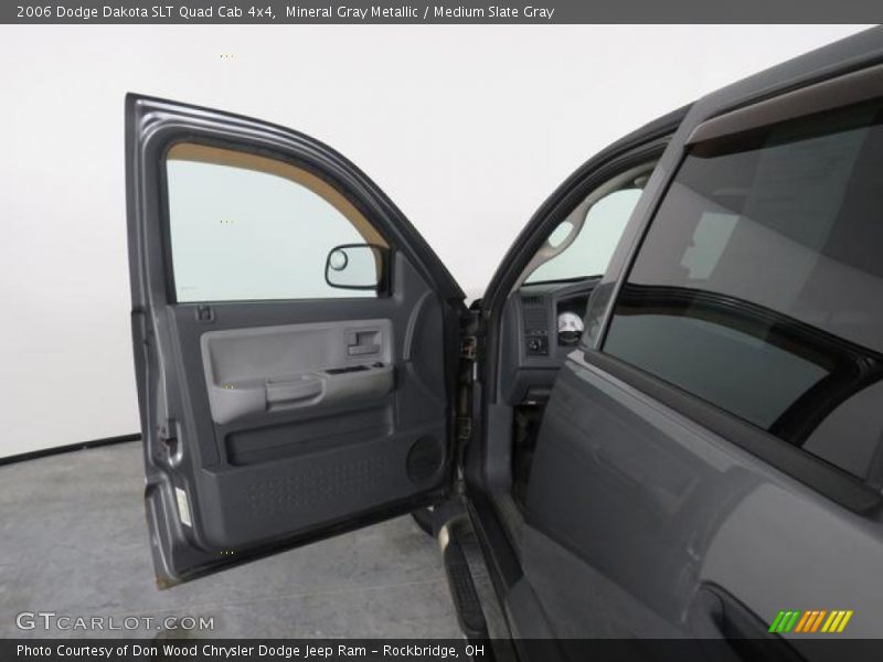 Mineral Gray Metallic / Medium Slate Gray 2006 Dodge Dakota SLT Quad Cab 4x4