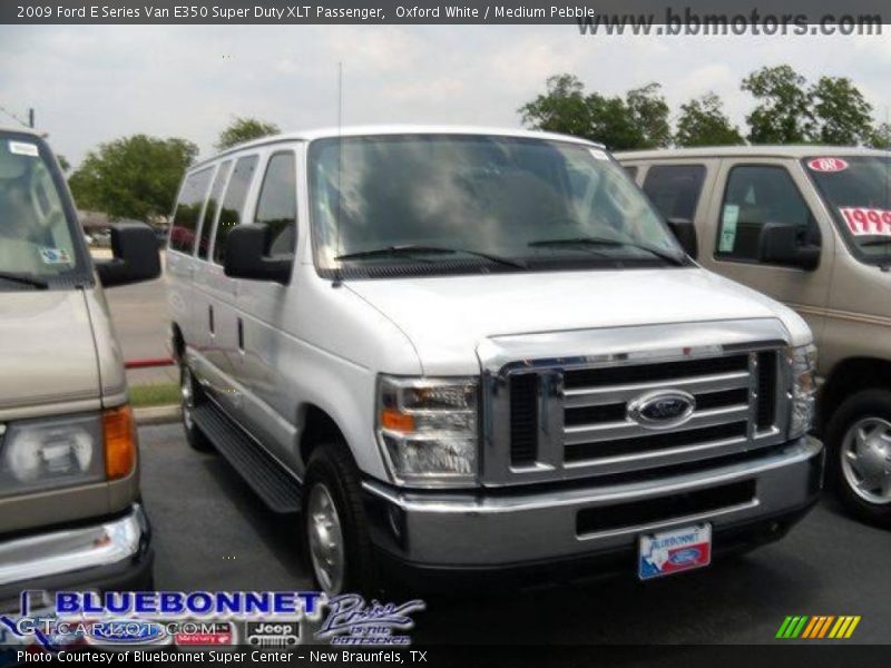 Oxford White / Medium Pebble 2009 Ford E Series Van E350 Super Duty XLT Passenger
