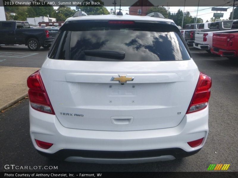 Summit White / Jet Black 2019 Chevrolet Trax LT AWD