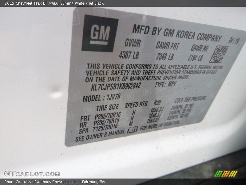 Summit White / Jet Black 2019 Chevrolet Trax LT AWD