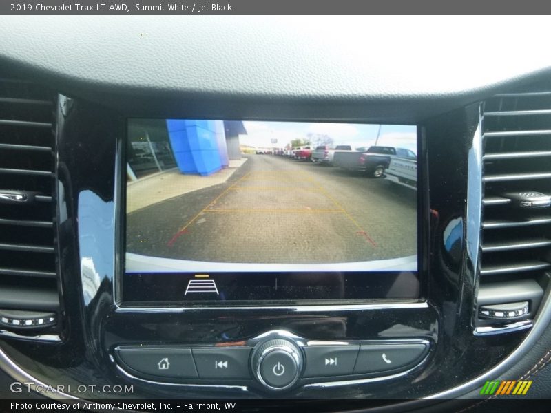 Summit White / Jet Black 2019 Chevrolet Trax LT AWD