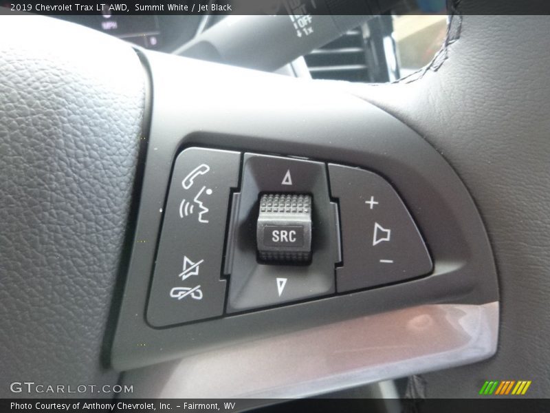 Summit White / Jet Black 2019 Chevrolet Trax LT AWD