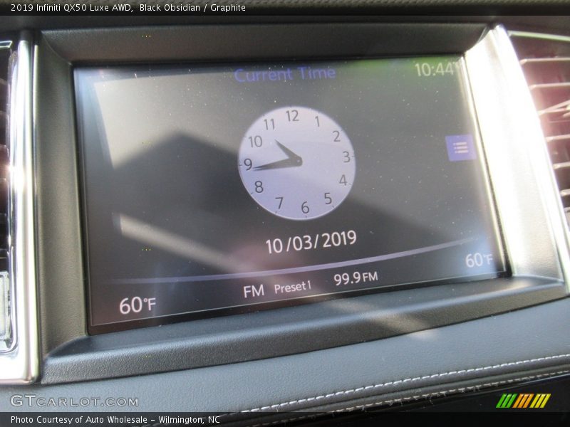 Black Obsidian / Graphite 2019 Infiniti QX50 Luxe AWD