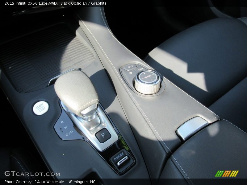 Black Obsidian / Graphite 2019 Infiniti QX50 Luxe AWD