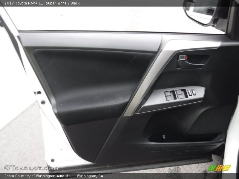 Super White / Black 2017 Toyota RAV4 LE