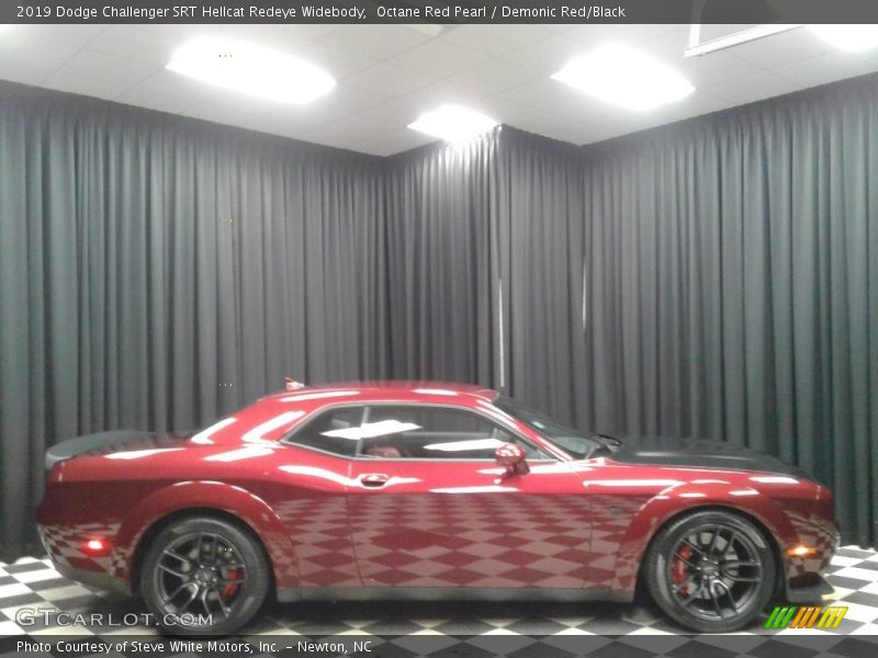  2019 Challenger SRT Hellcat Redeye Widebody Octane Red Pearl